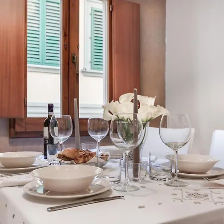 Uffizi-ponte Vecchio Daire